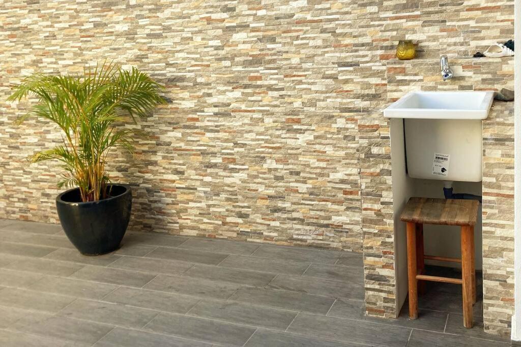 Vivenda Espacosa E Luminosa Villa Quelfes Eksteriør bilde