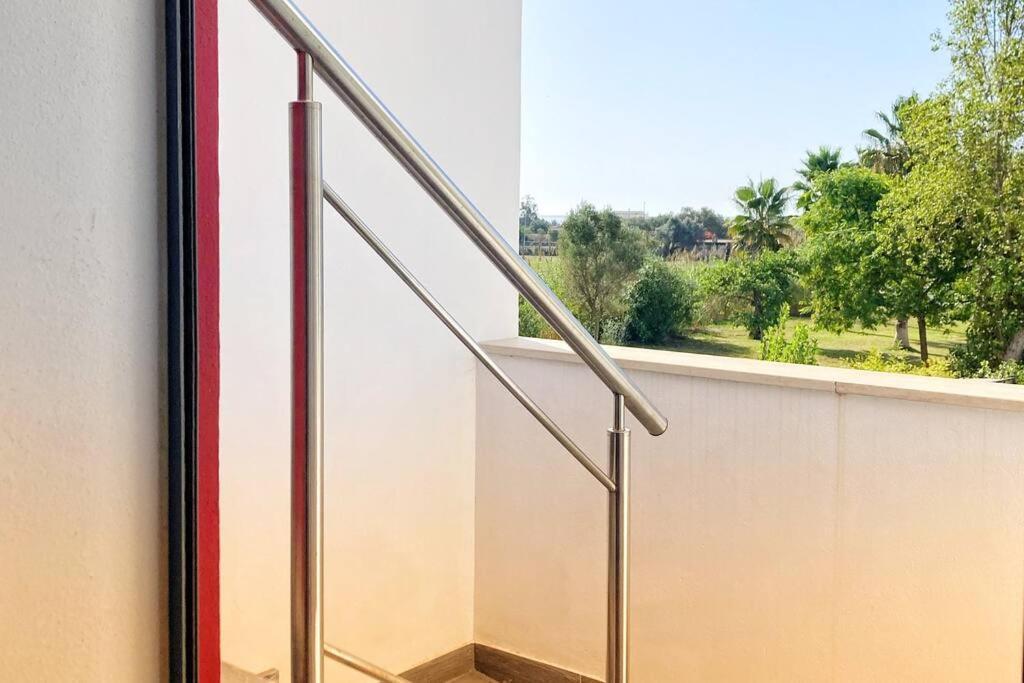 Vivenda Espacosa E Luminosa Villa Quelfes Eksteriør bilde
